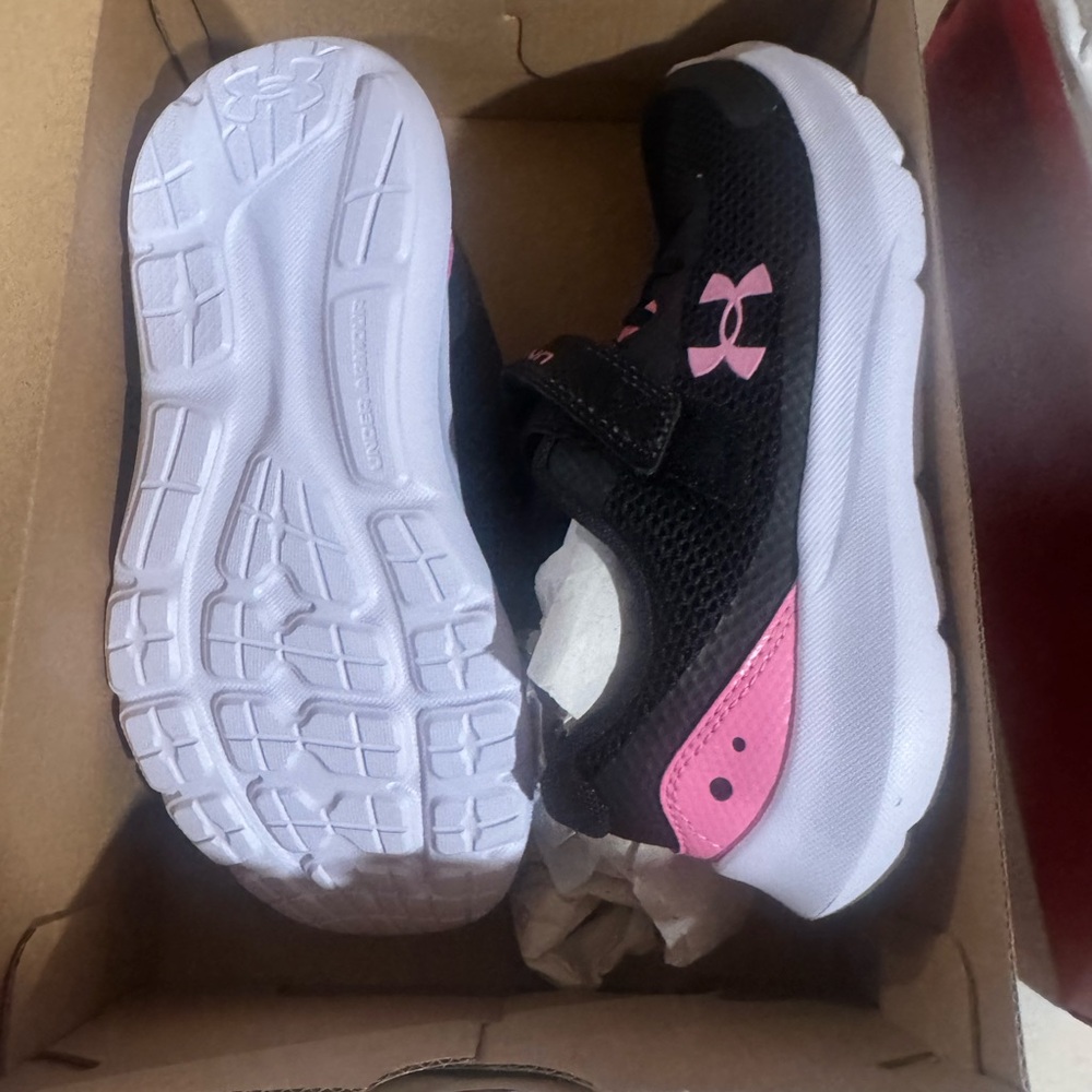 Under Armour Kids' Black and Pink Sneakers